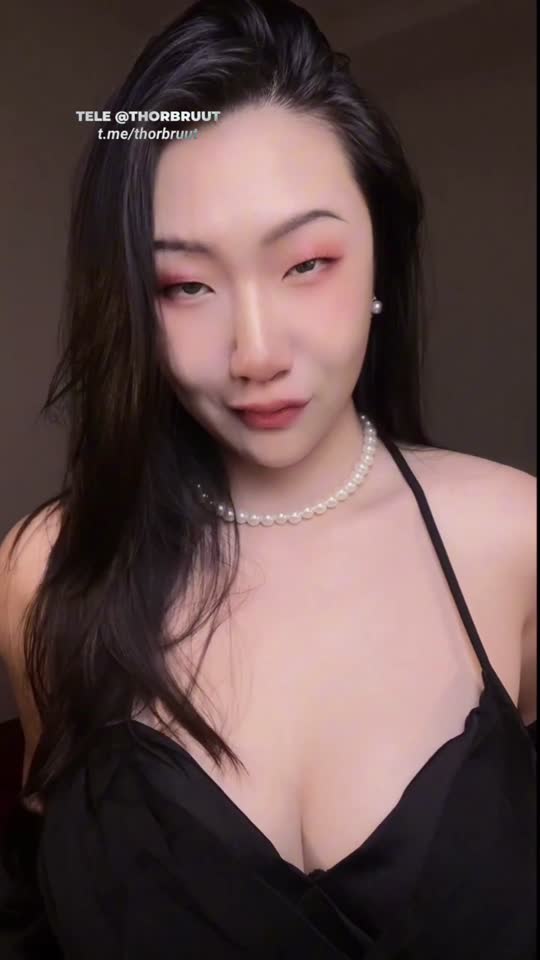 thorbruut_-_Adeline_lascanoyourchindomommy_-_free_join_cek_bio_HYZ6d1.mp4