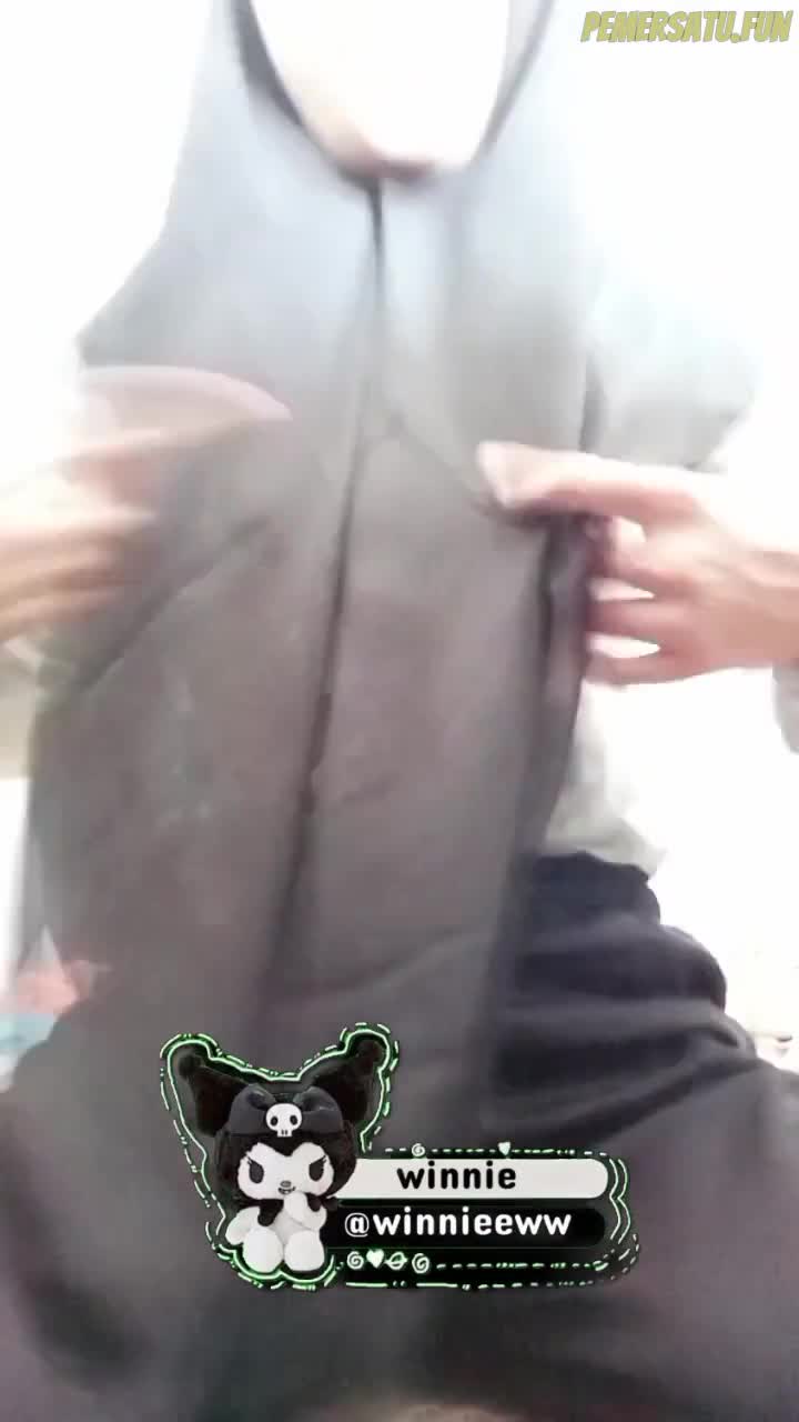 jilbab winnie bocil colmek 18yo smp sangean 22.mp4