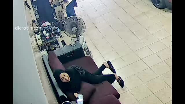Karyawan Jilbab Sama Bos Terekam CCTV.mp4