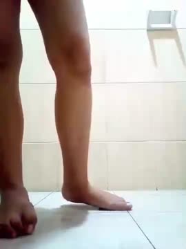 Cewek Jilbab Cantik Mulus Lagi Masturbasi 