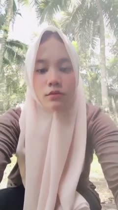 Watch Eksib.mp4