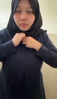 Jilbab tobrut uting coklat mantap - Tele@hematkawan10 (1).mp4