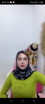 live tiktok  tante cantik jilb0bs goyang sambil loncat loncat(720P 60FPS) 1 - vidxlr.top