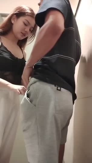 nekat sepong ditoilet mall.mp4