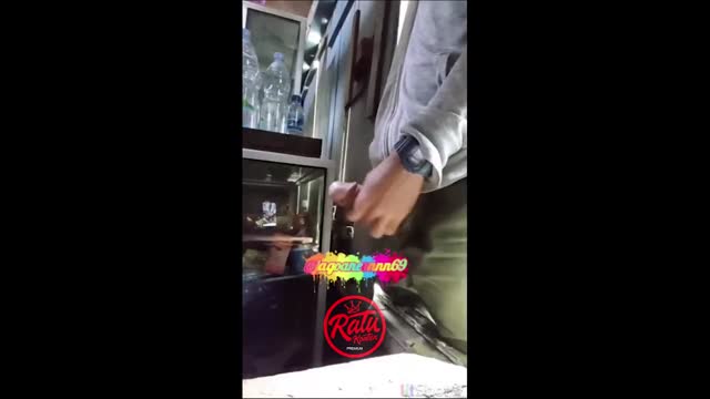 Jagoan Neon di sepong STW Warung