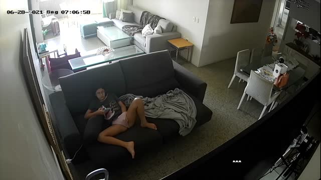 CCTV kelakuan anak cewe yg masih remaja sedang gabut