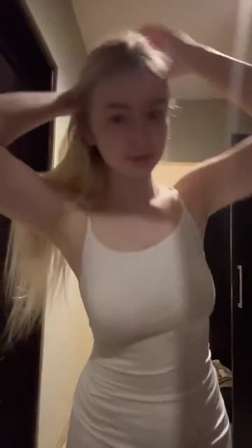 - [ Telegram @GalleryKuVIP ] - (33).mp4