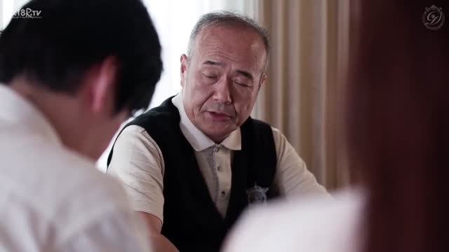 [DLDSS-537] Father-in-law, what do I have to do for you to accept me as your wife.' Sweat-soaked kissing sex as she devotes herself to her strict father-in-law. Goddess Jun.mp4