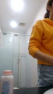 Ngintip ABG Super Cantik Di Kamar Mandi Asrama