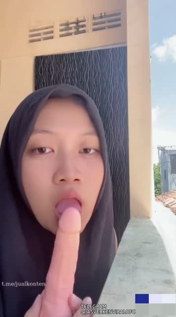 Yang lagi rame cewe hijab colmek outdoor - Telegram @jasverkenviralofc - Bokep Indo Viral.mp4