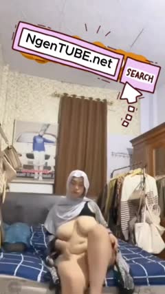 GURU SALSA TOBRUT VIRAL IKAT TETEK PAKE JILBAB - IndoVid Plus.mp4