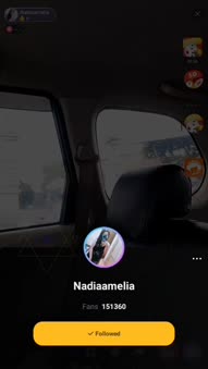 AMELIA DAN ABANGAN SOPIR TAKSI NGNTOY DI MOBIL PAS LAGI MACET DONGG