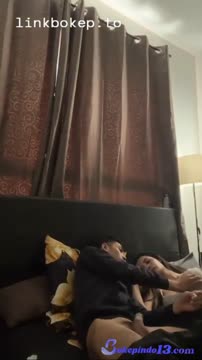 Awalnya_Curhat_Malah_Kebawa_Sange_Sama_Temen_Sendiri_-_Bokep_Indo.mp4