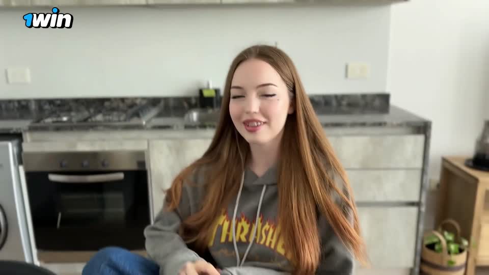I Helped a Stranger Girl and She Let Me Cum in Her Crempai.mp4