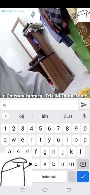 Ome TV jilbab liatin tetek