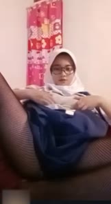 Bokep Bocil SMP Hijab Memek Pink Perawan - BOKEPSIN~2