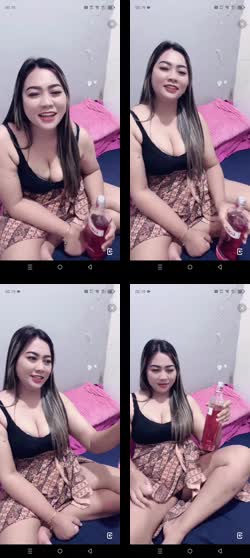 SQpvJFkFQ_Dindahot_prank_pak_Supir_taksi_suruh_nyariin_semut_d_memek_eh_jadi_nganceng_bpk_-1869204643[2].mp4