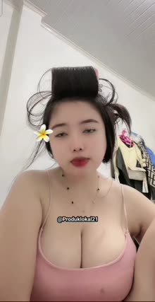 Kak manda tobrut melon gede.mp4