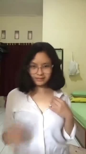 5_6066570876726287992.mp4