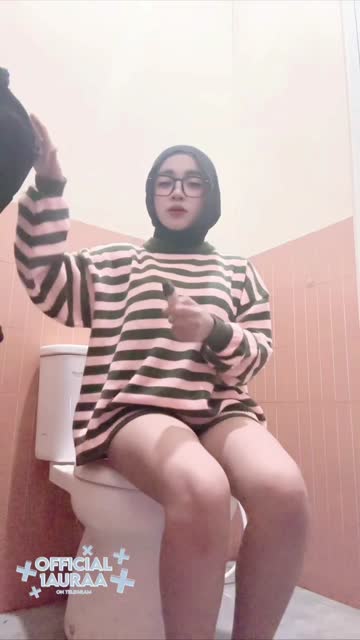 Laura New 01.mp4