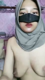 ABG HIJAB  BUKA BUKA - Tele@hematkawan10.mp4