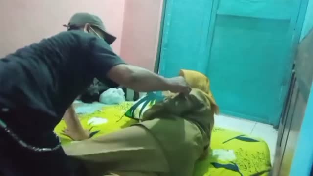 Pijat Mbah Maryono Melayani Tante - vidxlr.top