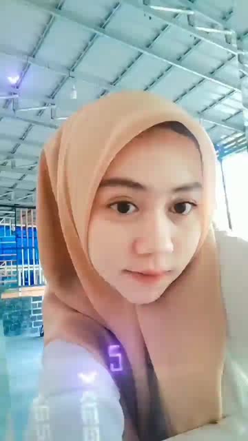 SPG HP yang baru buka perawan sama pacar