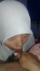 Hijab di surtuh nyepong - Tele@hematkawan10.mp4