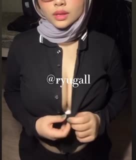 Eksib cewek semok tobrut