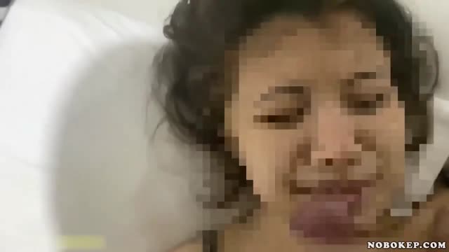 Bokep Indo Disepong Pacar Uting Toket di Tindik Viral