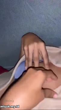 Jilbab Polos Baru Pacaran Crot Dalam.mp4