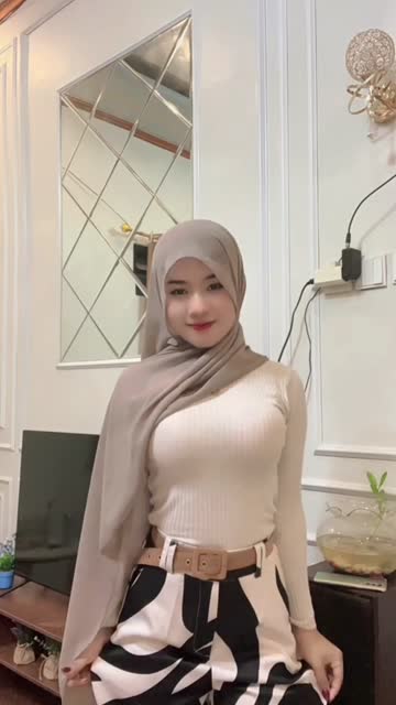 Amelia Putri TikTok Exclusive - Join Tele @lupabelum (30).mp4