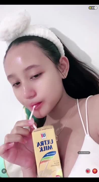 Becca Tevi - noda merah di nenen.mp4
