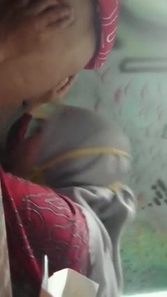 ibu guru jilbab nyepong crottt di mulut