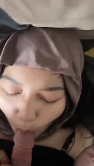 Mahasiwi Hijab Cantik 1.mp4 - PoopHD.mp4