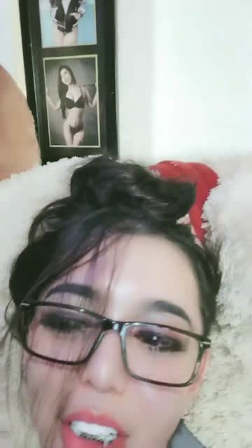 Adila vania lesbian