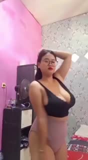 Yuni Asih - Join Tele @lupabelum (17).mp4