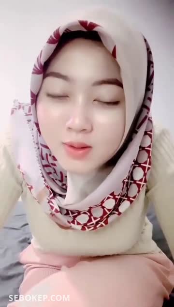 Bu Guru Cantik Memek Tembem Masih Perawan - vidxlr.top