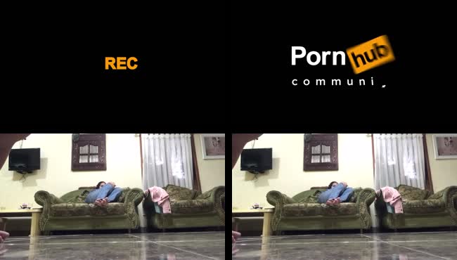 Main Kerumah Pacar Ngewe di Ruang Tamu mp4 - DoodStream.mp4