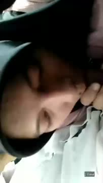 Video Jilbab Hitam BJ Di Mobil .mp4
