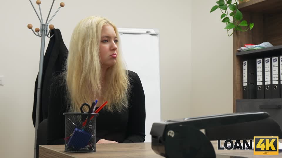 LOAN4K Si pirang dengan tubuh manis alami Akankah dia mendapatkan pinjaman feat Stanley Johnson Wawancara Orang Asing Kantor Imut Kecantikan HD Porn xHamster.mp4