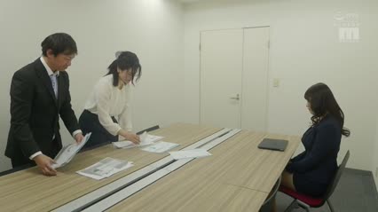[ Jav Non Sub ] MIDV-777  Sharing a Room with the Slutty K-Cup Busty Boss on a Business Tr.mp4