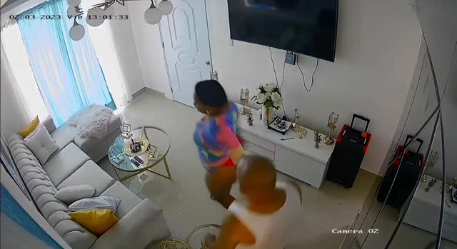 5_6161311696292943271.mp4