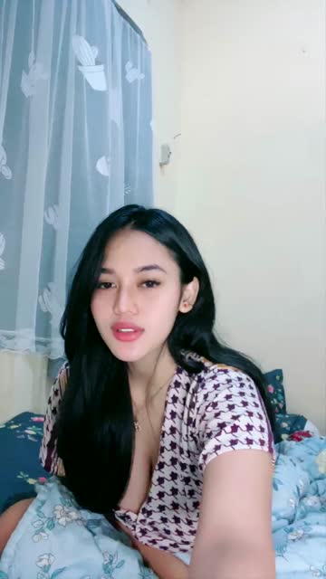 Cantik Spill Pepaya Gantung