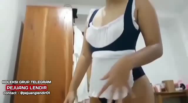 Bokep indo terbaru - ketahuan coli sama kakak langsung di bantuin - vidxlr.top