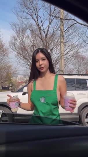 Seo Ahn Green Apron Serving Drinks OnlyFans Video Leaked.mp4