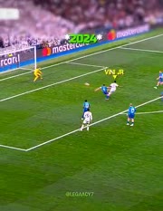 Vini & Bellingham vs Madrid Fans ???? - Legacy7 (360p, h264).mp4
