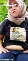 Nonton Video Bokep Indo Hijab Yunita Ukhti Colmek Di Kebun Indo AV.mp4