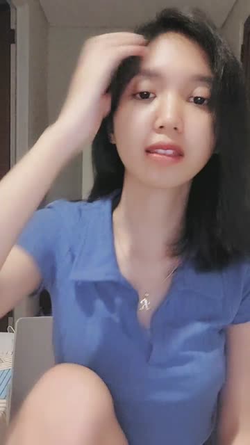 Watch Kak Nato Uting Nongol Lepas Bra Kostum Transparan BOKEPSS COM mp4