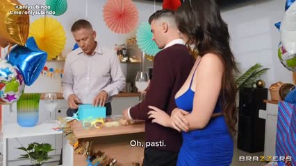 Barat Sub Indo - Bercinta Sama Istri Temanku Di Acara Ulang Tahunnya.mp4